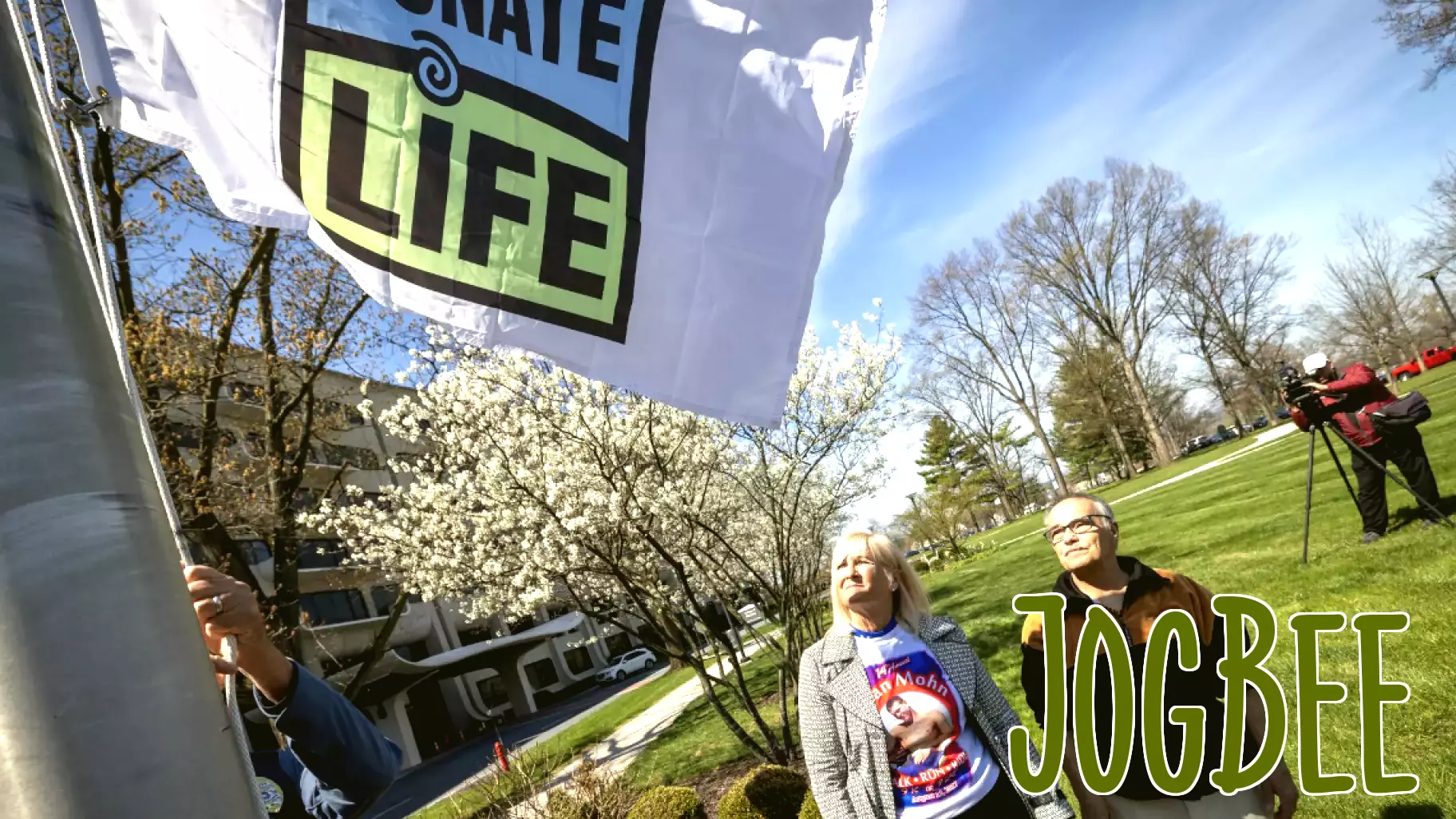 Flag-raising ceremonies honor lifesaving organ donation