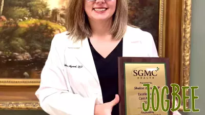 SGMC Health Honors Shalese Aycock with Excellence in Care Advanced Practice Provider Award 