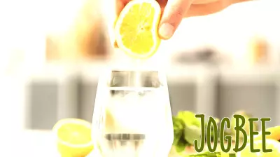 The Morning Ritual of Lemon Water: Discovering Its Surprising Benefits